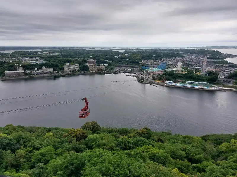 Kanzanji Ropeway over the scenic view of Lake Hamana.