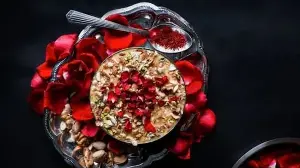 Satyanarayan Prasad Recipe: Healthy Sooji Halwa For Akshay Tritiya Puja At Home with Jaggery and Nutrients for Wellness