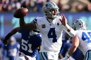 Cowboys’ Dak Prescott makes bold promise to Pro Bowl teammate