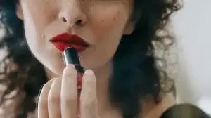 What are the ingredients used in lipstick?Here is why I focus on formula and not just brand names for my lipsticks
