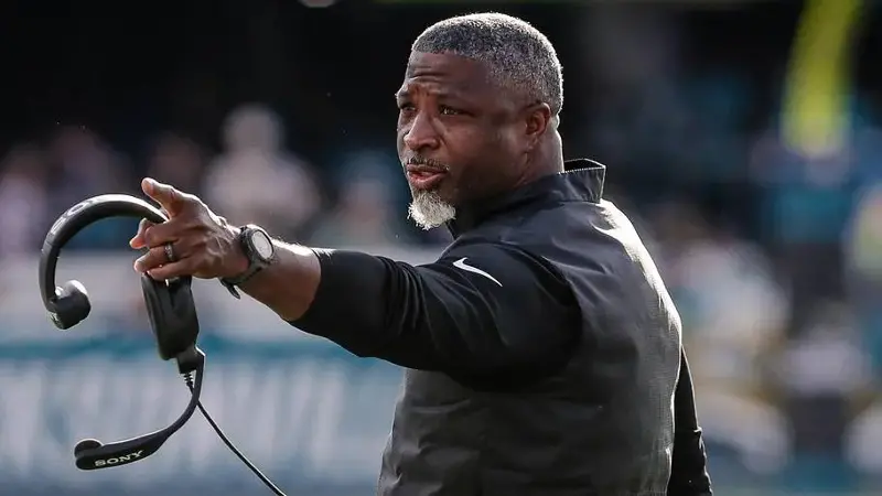 New York Jets head coach Aaron Glenn