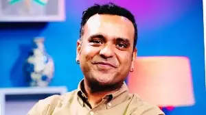 After 2 failed startups and lost savings, founder's wife sold her jewellery to back his dream. See viral post