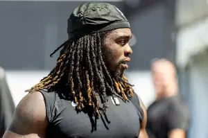 Raiders’ Ashton Jeanty suffers apparent leg injury in training camp practice