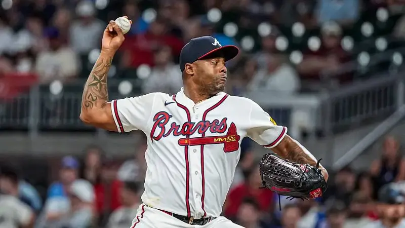 Raisel Iglesias - Atlanta Braves
