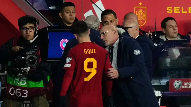 Fans question Spain's unconventional choices