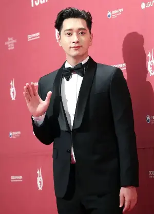 2PM’s Chansung Takes His Cooking Show Across Eight Asian Markets