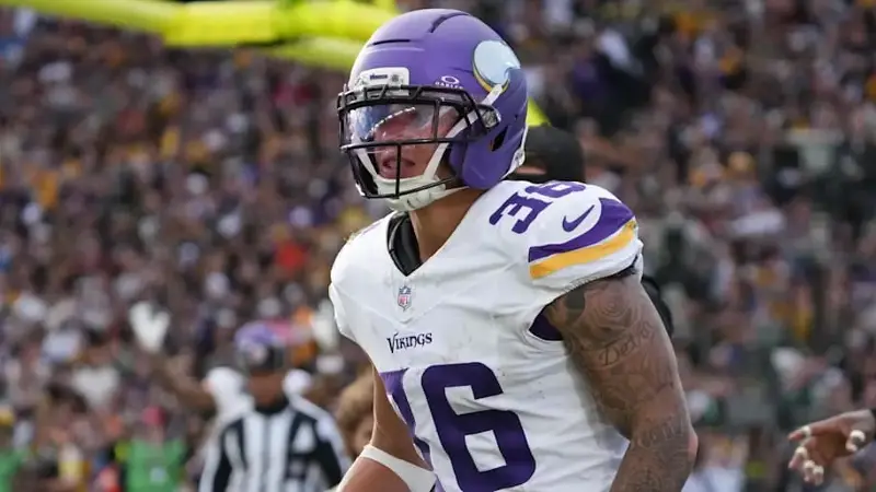 Minnesota Vikings running back Zavier Scott
