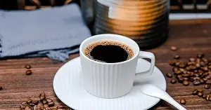 Does coffee increase the risk of thyroid cancer?