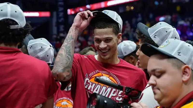 Arkansas forward Trevon Brazile