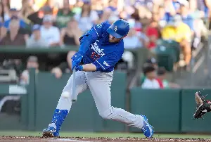 Teoscar Hernández returns and Dodgers unleash 17-hit barrage in win over Athletics