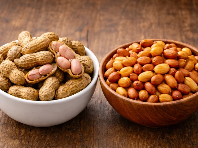 Đậu phộng luộc hay rang: cách chế biến nào tốt cho sức khỏe hơn? - Ảnh 1.