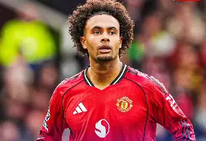Italian giants rescue Zirkzee from Manchester United.