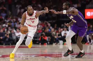 Kevin Durant Goes Viral for Taunting Deandre Ayton After Ejection