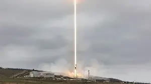 SpaceX Falcon 9 rocket launches 24 Starlink satellites into low Earth orbit from California