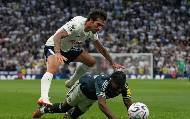 Overrun: Sandro Tonali (AFP/Getty)