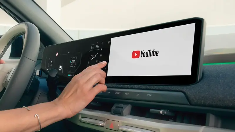 Las marcas de coches cayeron en la trampa del siglo, nadie quiere lo que vendían como el futuro