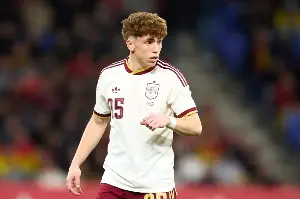 Liverpool unveil first signing of Andoni Iraola era as £35m deal confirmed