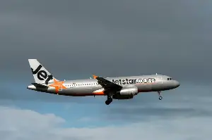 Jetstar plane has near-collision with van at Australian airport