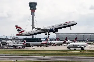 I’m a travel expert — here’s when to book your Thanksgiving and Christmas flights