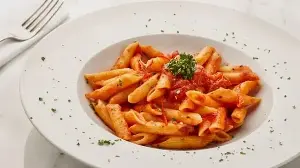 Craving a fuss-free bowl of comfort food? Try chef Sanjeev Kapoor's creamy one pot pasta recipe that is super easy