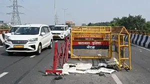 Noida Elevated Road shut after second cave-in in a month, repairs underway