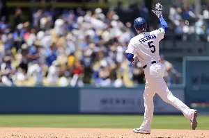 Freddie Freeman’s two-run home run helps Dodgers complete sweep of Rays