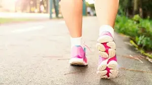 Woman walks 5 km every morning but nearly falls while washing her face: Neurologist explains the puzzling case