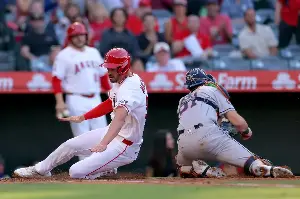 Angels blow lead and lose to Astros in 10 innings
