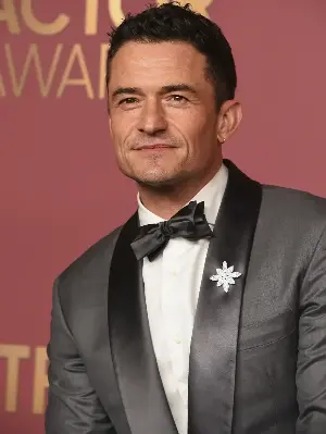 Orlando Bloom shares glimpse of ‘love language lately’