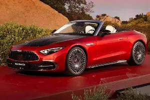 The Mercedes-Maybach SL680 Monogram is priced at over 14 billion VND in Vietnam.