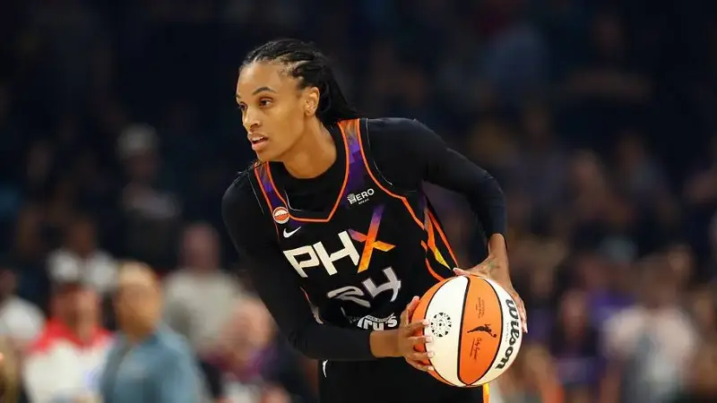 Phoenix Mercury forward DeWanna Bonner