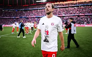 Harry Kane scores 56th goal of season as Bayern win Bundesliga again