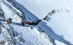 Everest clogged with climbers in ‘deadly’ stretch