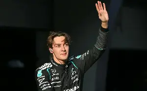 George Russell hails ‘amazing car’ after Mercedes dominate sprint qualifying for Chinese GP