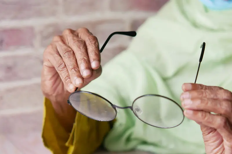 Frequent change in spectacle power is a sign of cataract.