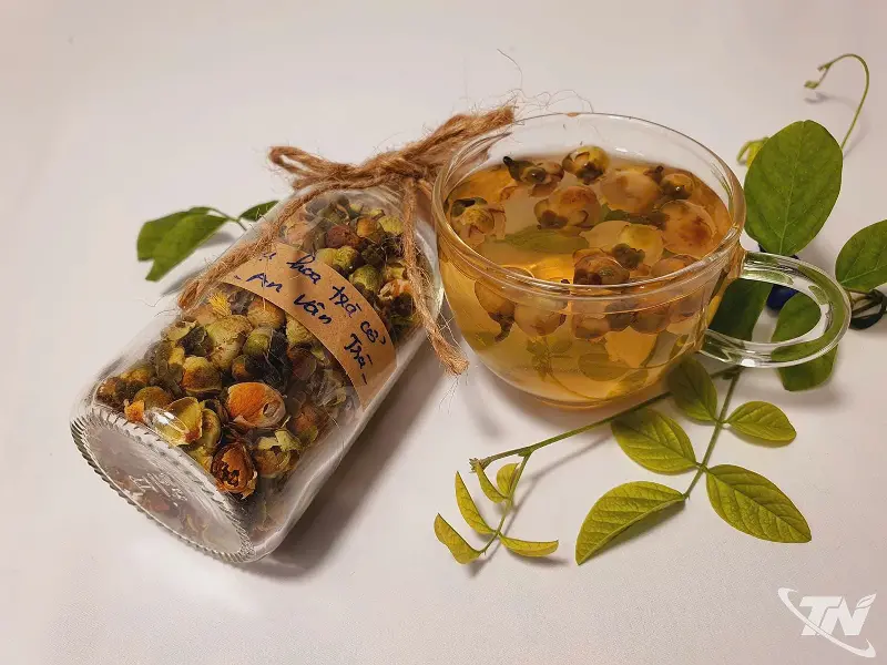 When brewed, the aroma bursts forth, the tea leaves turn a rich yellow color, and acquire a sweet, nectar-like flavor.