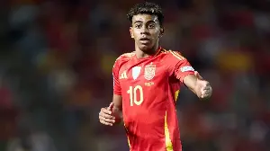 Why is Lamine Yamal not wearing Spain’s No.10 shirt? Barcelona team-mate Dani Olmo addresses talk of ‘problems behind closed doors'