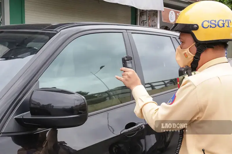 Phương tiện vi phạm được ghi nhận. Ảnh: Tiến Ngô