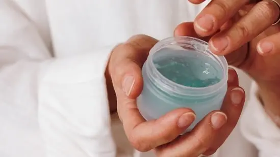 Aloe Vera as a cooling agent: Sunburns and skin irritations are common during summer. Aloe Vera can help soothe the skin and reduce inflammation. Apply a thin layer of Aloe Vera gel to affected areas for instant relief. 