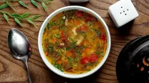 Satisfy Your Intense Monsoon Cravings Instantly With Spicy Hot And Sour Soup Recipe That You Can Make At Home
