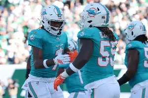 Dolphins QB Malik Willis, offense come alive to beat Jets for first win in 2026