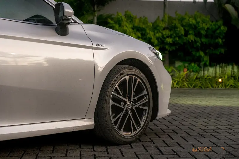 2025 Toyota Camry HEV Review