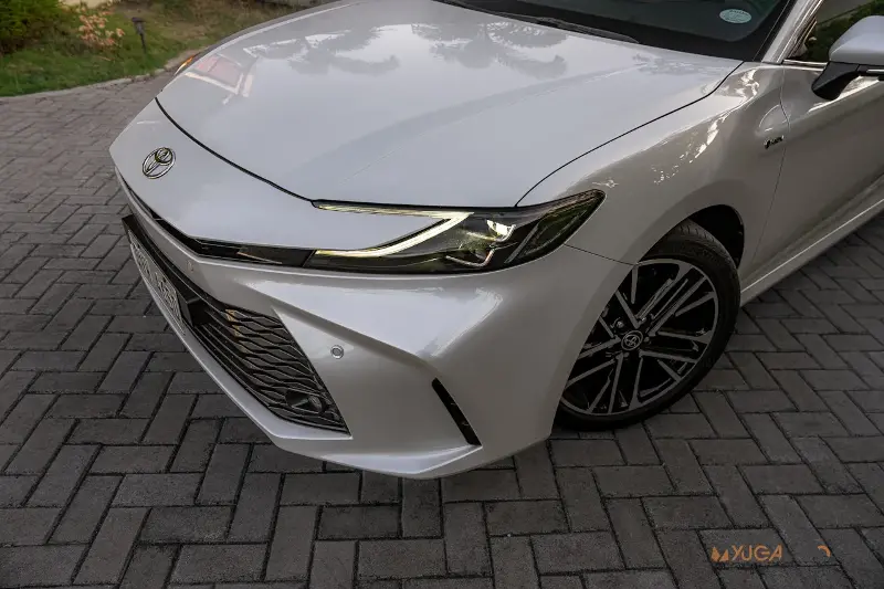 2025 Toyota Camry HEV Review