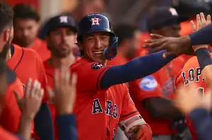 Giants claim 3-year MLB veteran from Astros