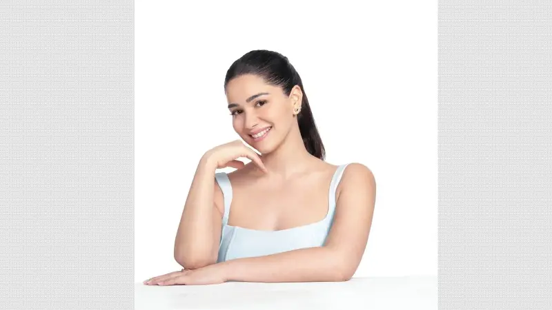 Sara Tendulkar believes looks for ingredient transparency in skincare products. 