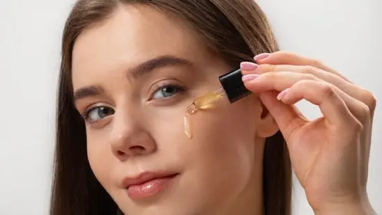 Retinol serums should not be applied to dry skin.