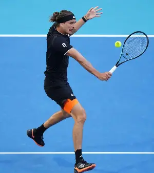 Zverev reaches 25 Masters semifinals milestone, set up a match against Sinner.