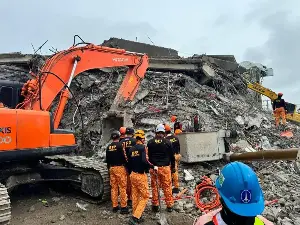 23rd body found in Angeles building collapse