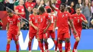 Suiza venció 2-0 a Argelia y avanzó a los octavos de final, donde enfrentará a Colombia o Ghana