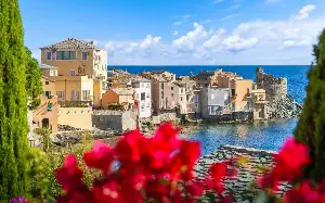 10 beautiful French beach towns tourists haven’t discovered yet